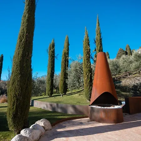 Borghetto San Biagio Relais 4* ティエーネ