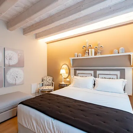 Borghetto San Biagio Relais ベッド・アンド・ブレックファスト ティエーネ