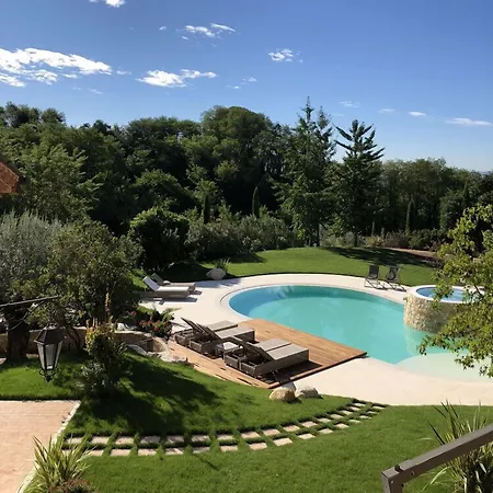 Borghetto San Biagio Relais 4* ティエーネ