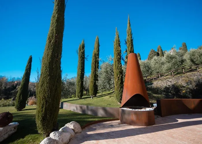 Borghetto San Biagio Relais 4* ティエーネ